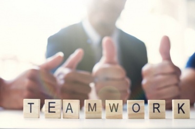 Как малките маркетингови екипи могат да постигнат големи победи?